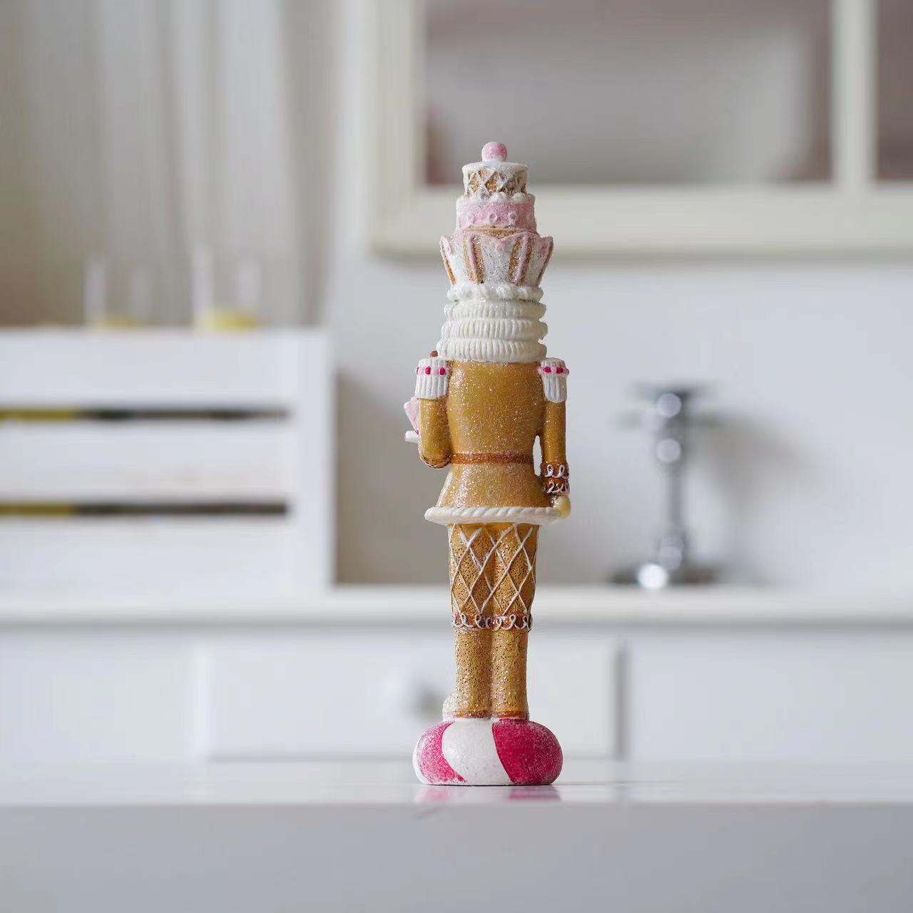 Sweet Pink Nutcracker Soldier  - Nutcracker Figurine recension och pris