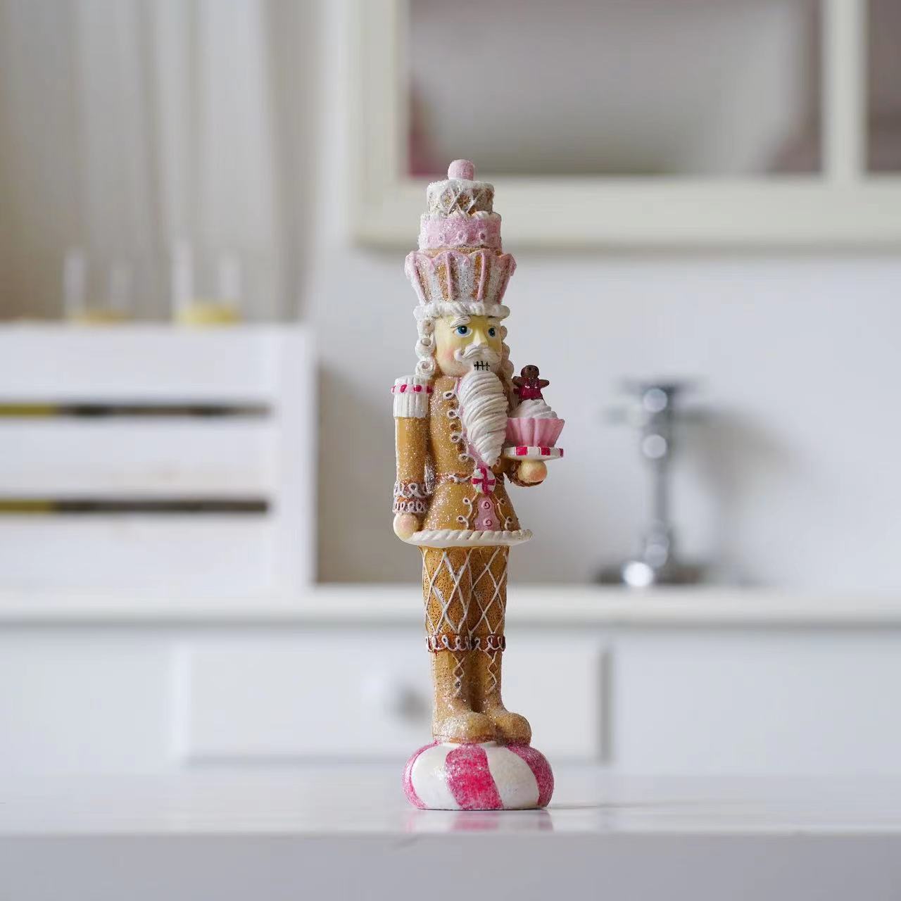 Sweet Pink Nutcracker Soldier  - Nutcracker Figurine recension och pris